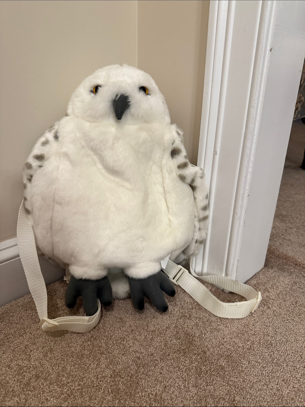 Harry Potter Hedwig 
White Plush Snowy Owl Kids Backpack - Soft Animal Bag